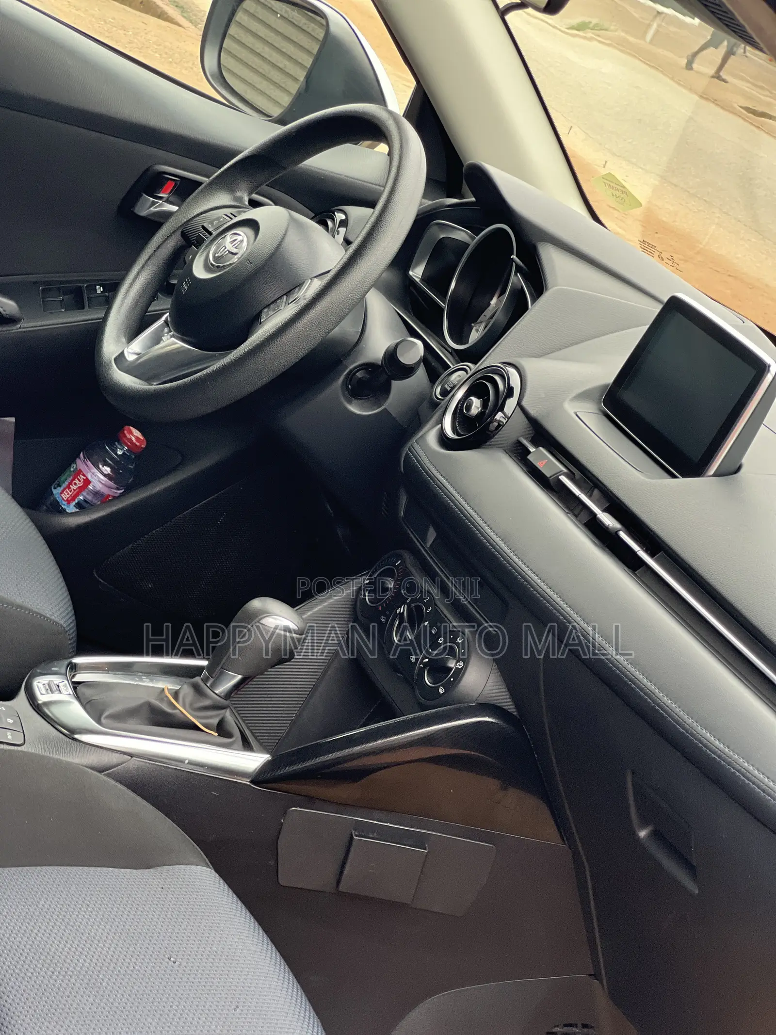 Toyota Yaris 2018 Black