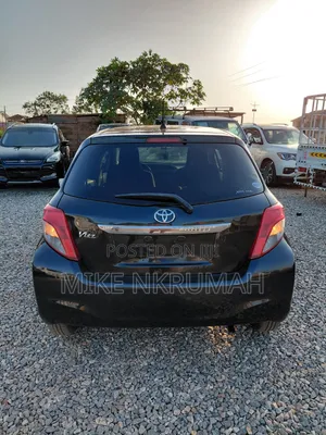 Toyota Vitz 2012 Black