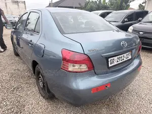 Toyota Yaris 2010 Blue