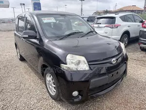 Toyota Sienta 2013 Brown