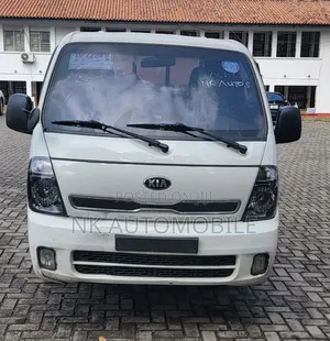 Kia Bongo 2015 White