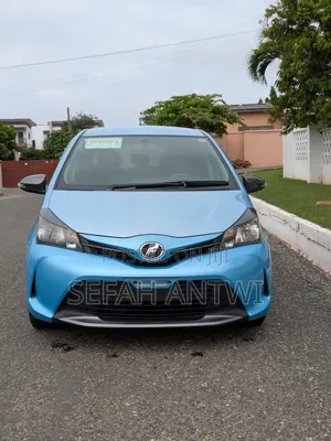 Toyota Vitz 2016 Blue