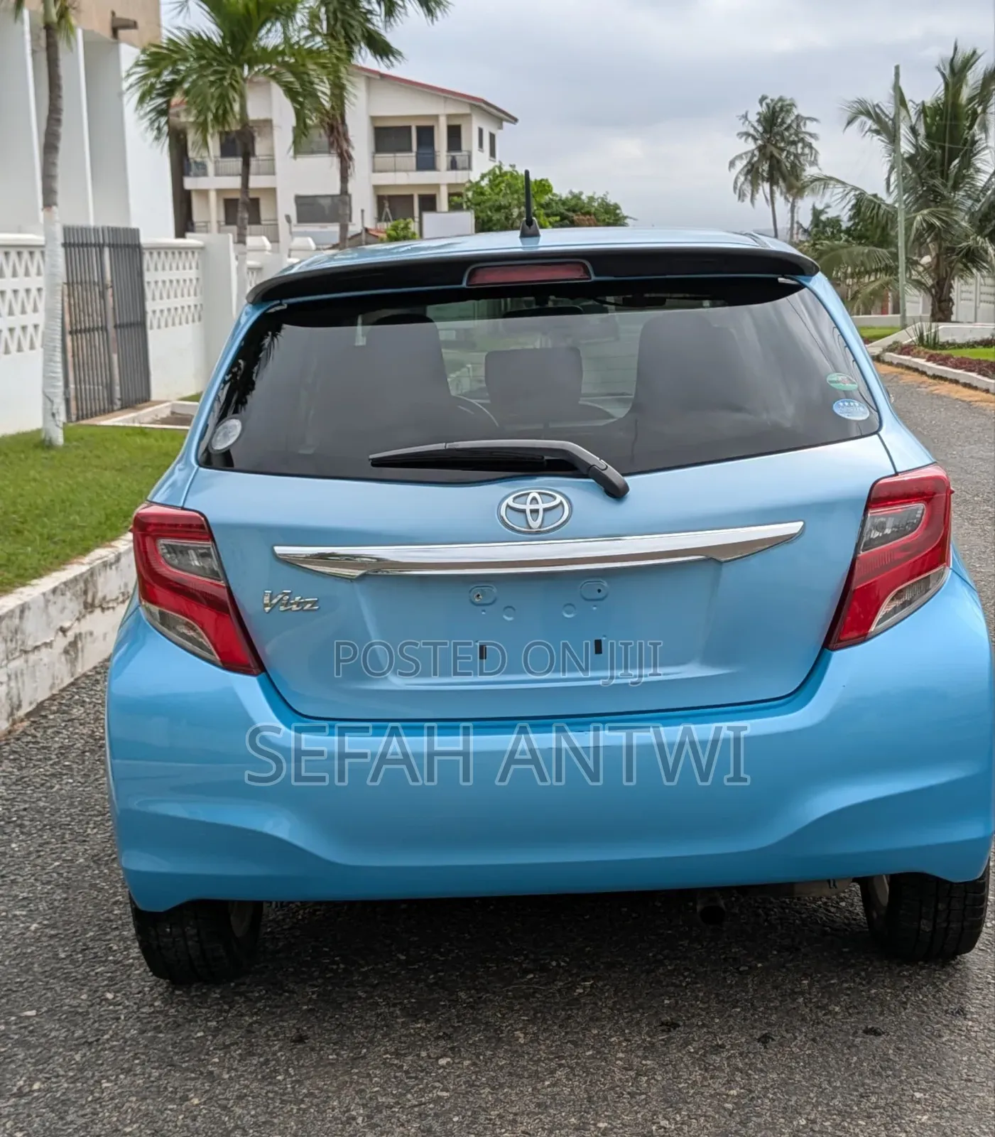 Toyota Vitz 2016 Blue