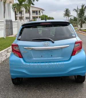 Toyota Vitz 2016 Blue