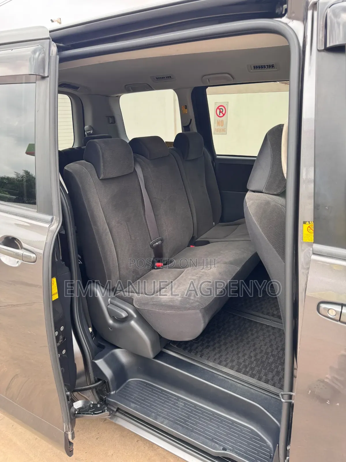 Toyota Voxy 2012 Gray