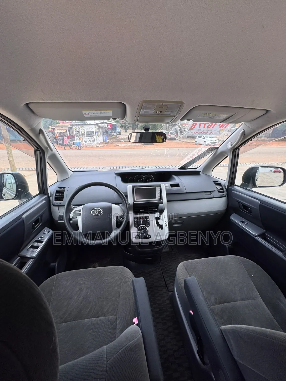 Toyota Voxy 2012 Gray
