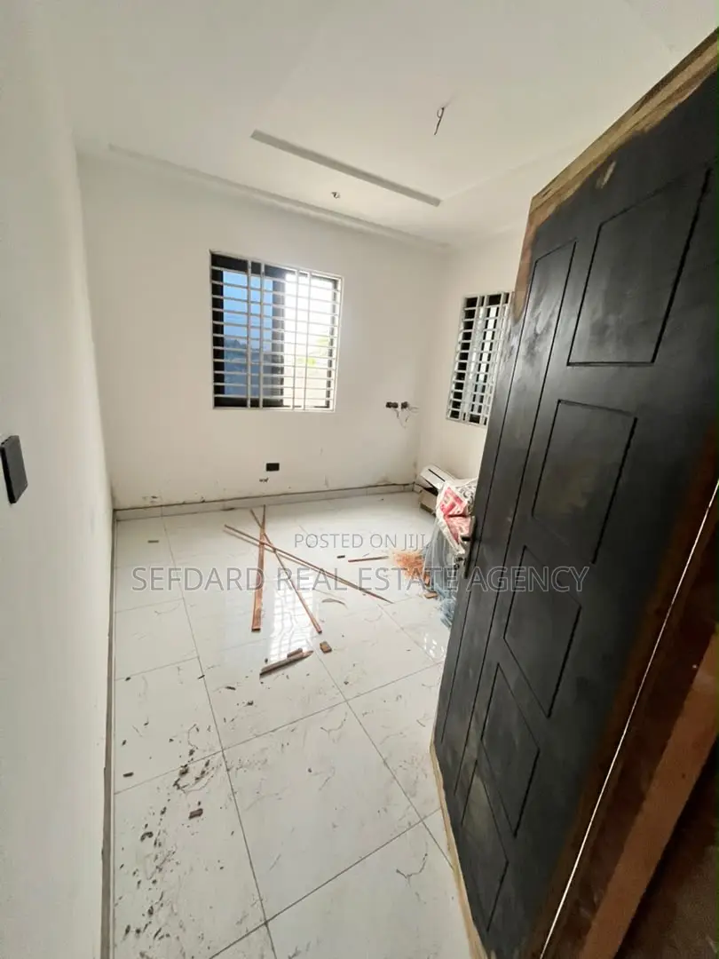 3bdrm House in Sefdard Properties, Oyarifa for sale