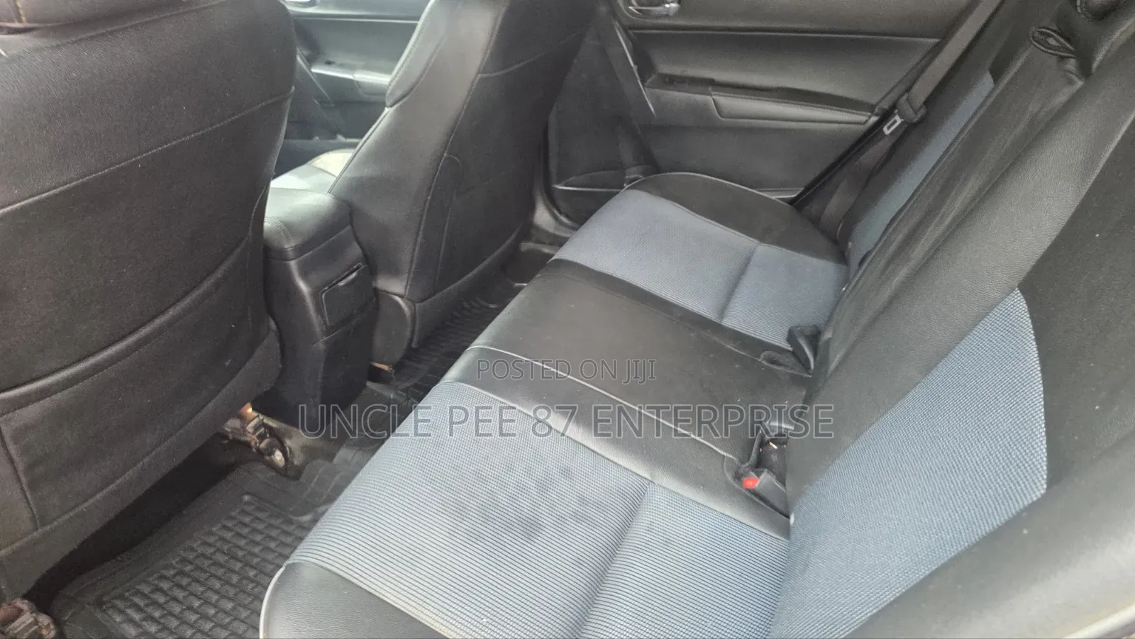 Toyota Corolla 2016 Black