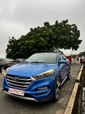 Hyundai Tucson Value FWD 2018 Blue