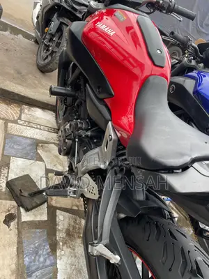 Yamaha FZ 2016 Red