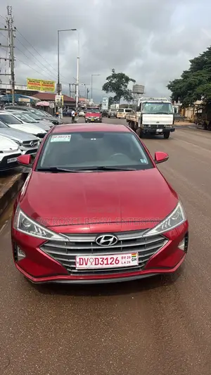 Hyundai Elantra 2019 Red
