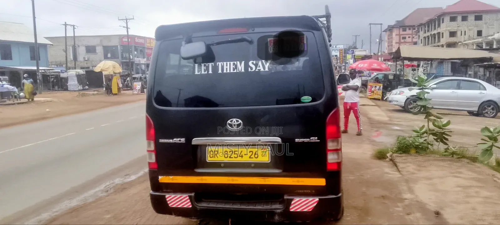 Toyota HiAce 2015 Black