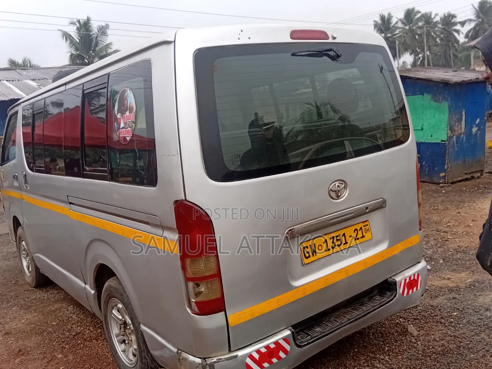 Toyota HiAce 2015 Silver