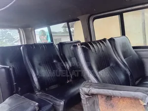 Toyota HiAce 2015 Silver