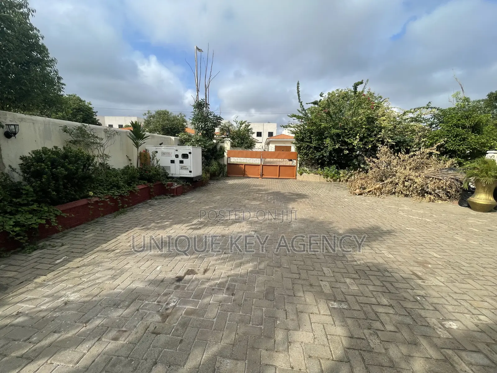 Furnished 4bdrm House in Unique Key Agency, Regimanuel Gray Estates