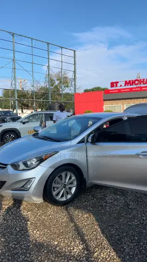 Hyundai Elantra SE Sedan FWD (1.8L 4cyl 6A) 2016 Silver