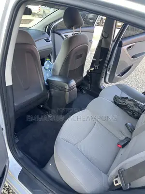 Hyundai Elantra SE Sedan FWD (1.8L 4cyl 6A) 2016 Silver
