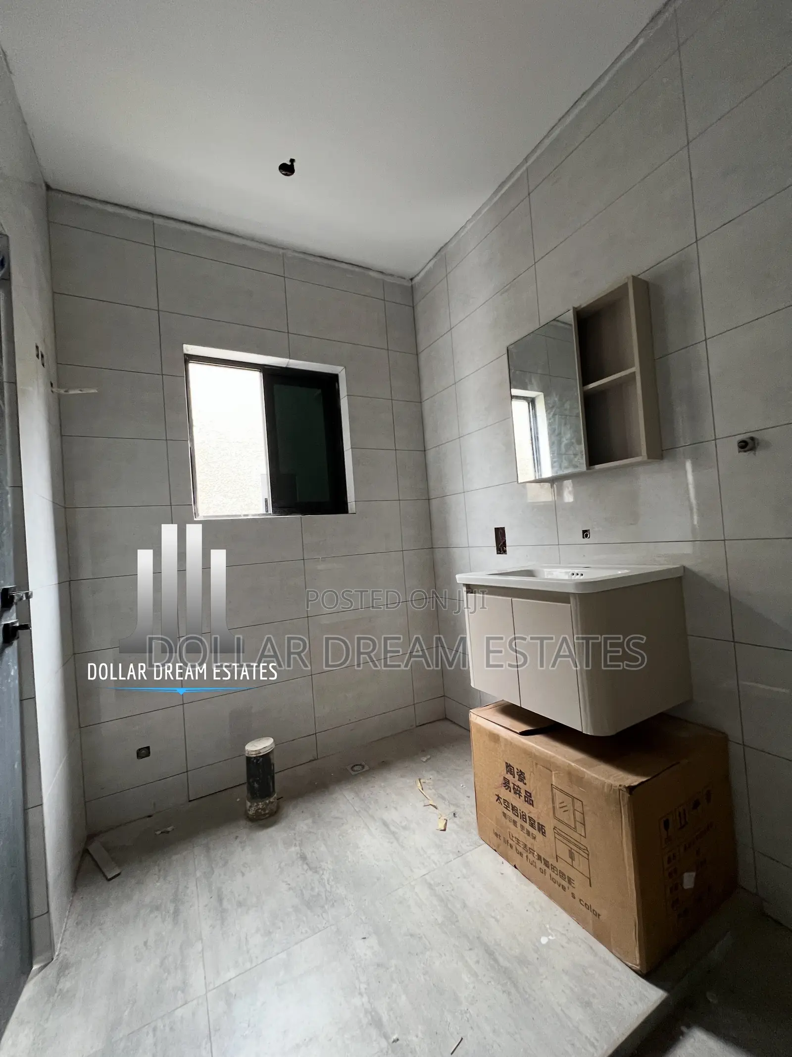 4bdrm Townhouse / Terrace in Haatso for rent