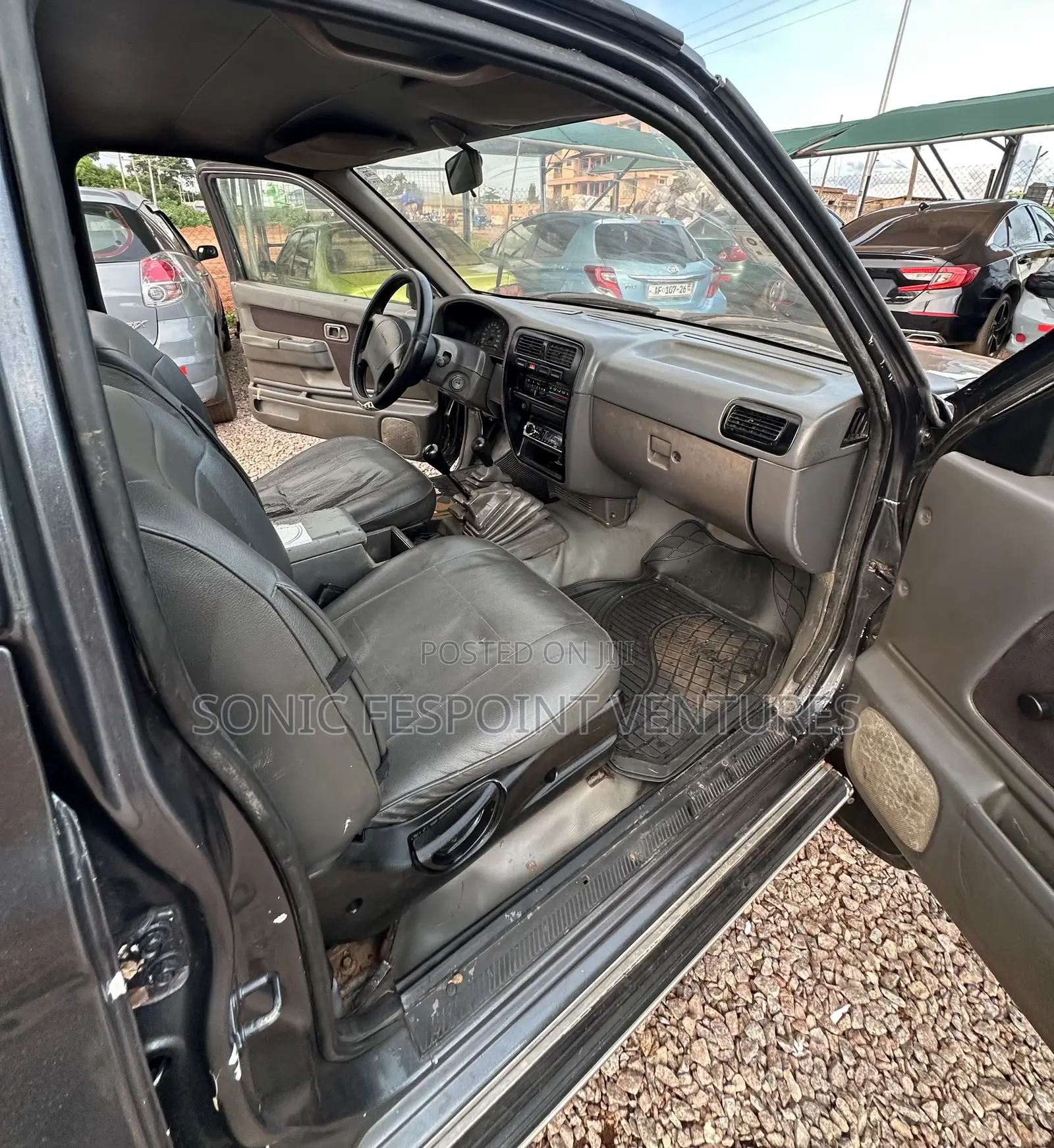 Nissan Hardbody 2002 Gray