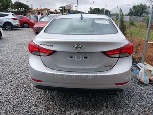 Hyundai Elantra 2015 Silver