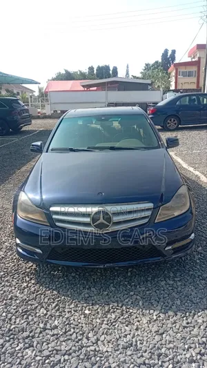 Mercedes-Benz C250 2014 Blue
