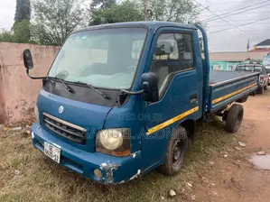 Kia Bongo Truck With Engine Issue