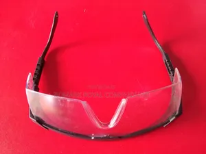 Plain Goggles