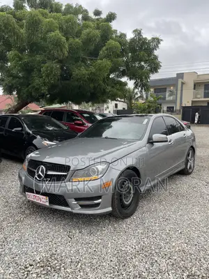 Mercedes-Benz C300 Luxury 4Matic Sedan AWD (3.0L 6cyl 7A) 2012 Gray