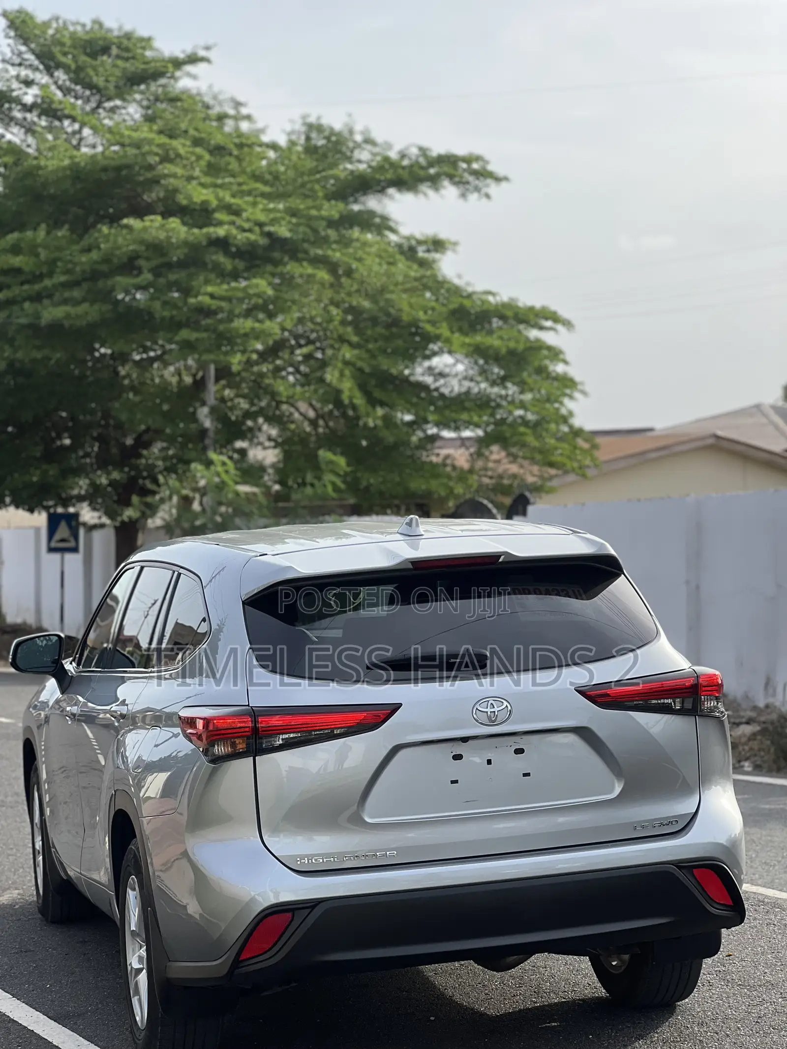 Toyota Highlander Limited 2021 Silver