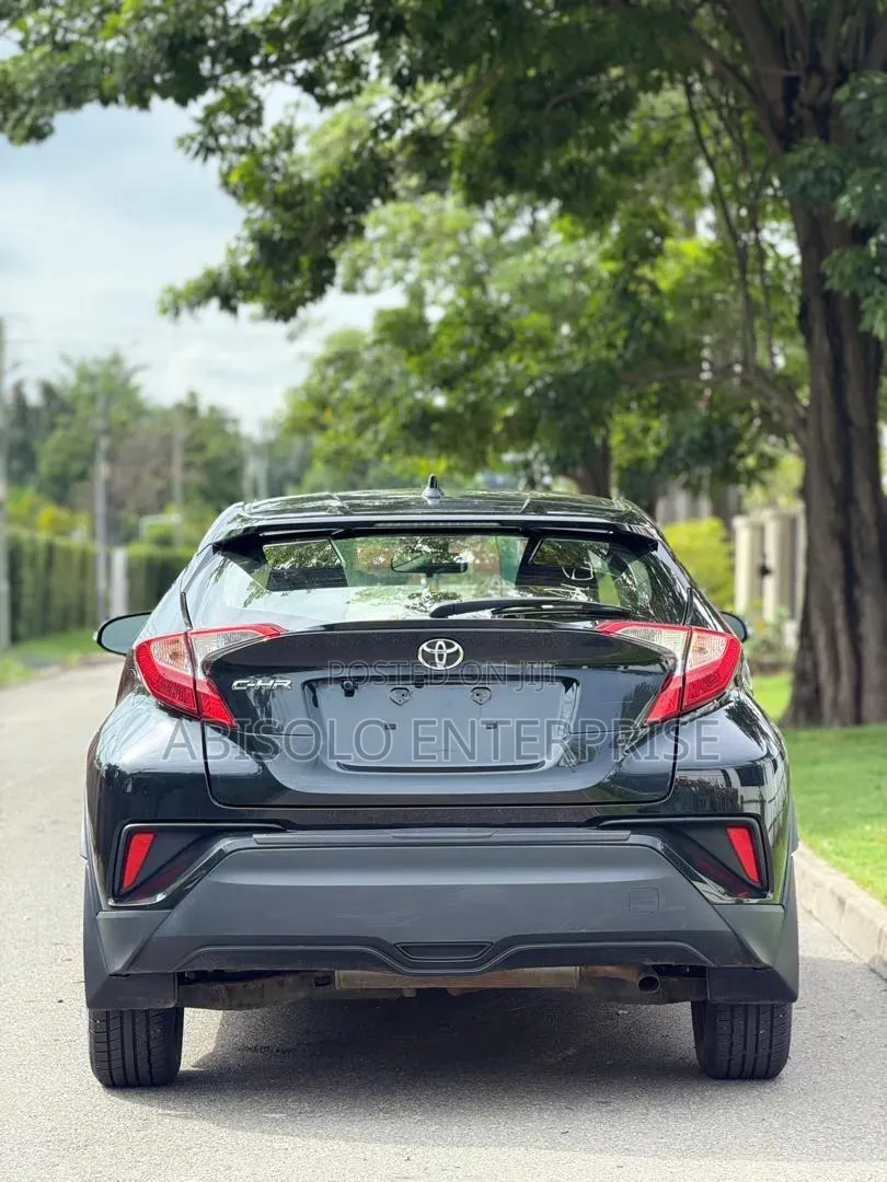 Toyota C-HR 2022 Black