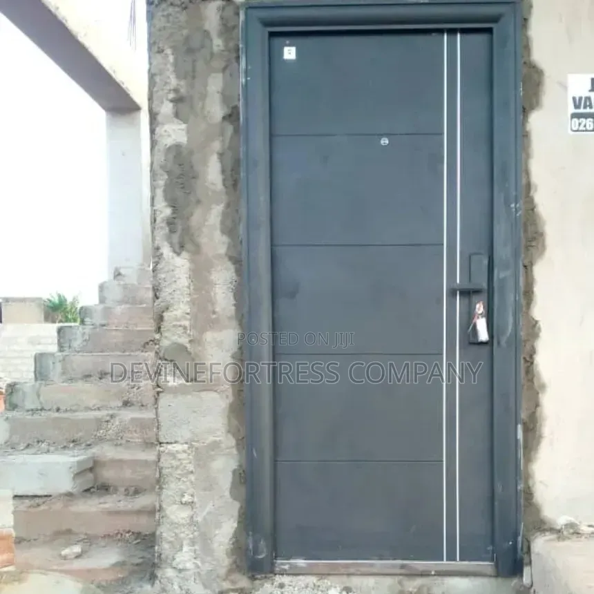 Quality Sed Outside Rough Door Black /Steel Door