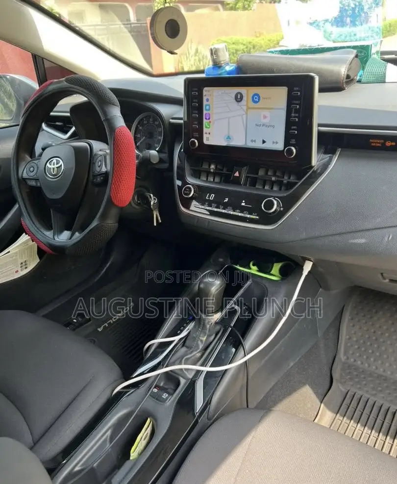 Toyota Corolla 2021 Silver