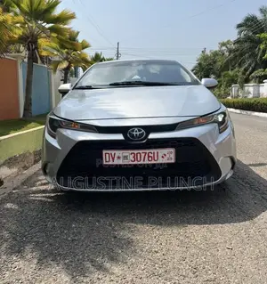 Toyota Corolla 2021 Silver