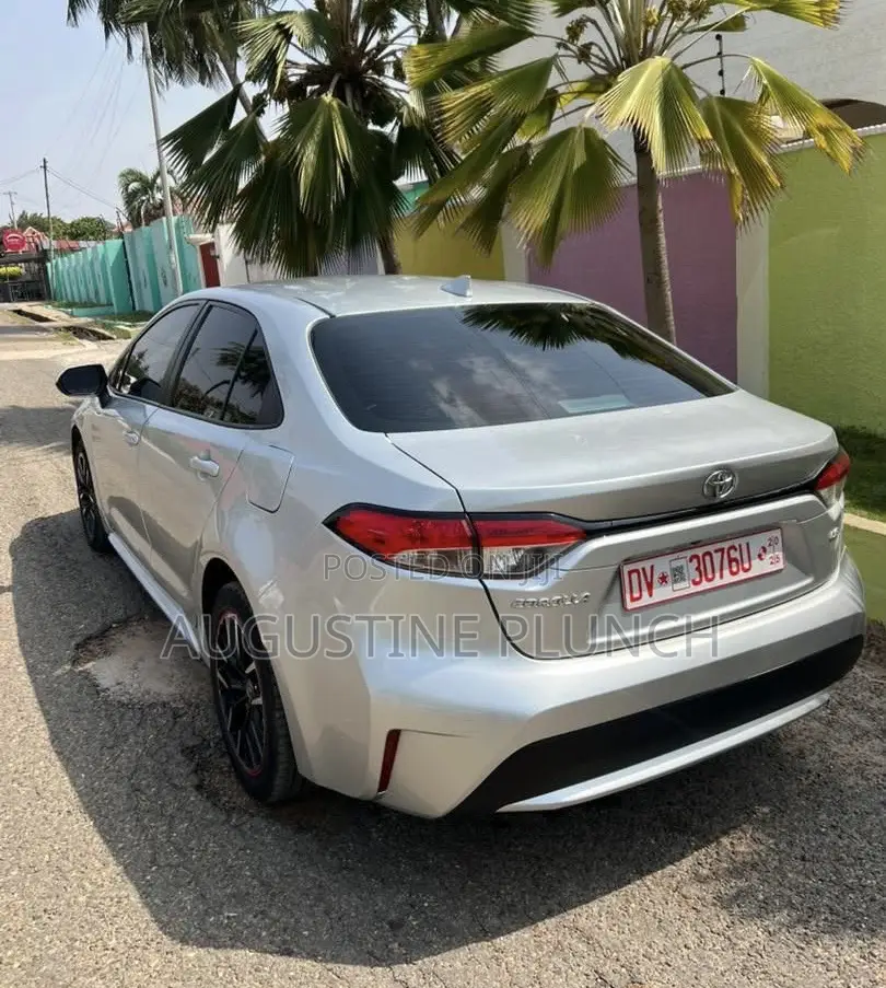 Toyota Corolla 2021 Silver