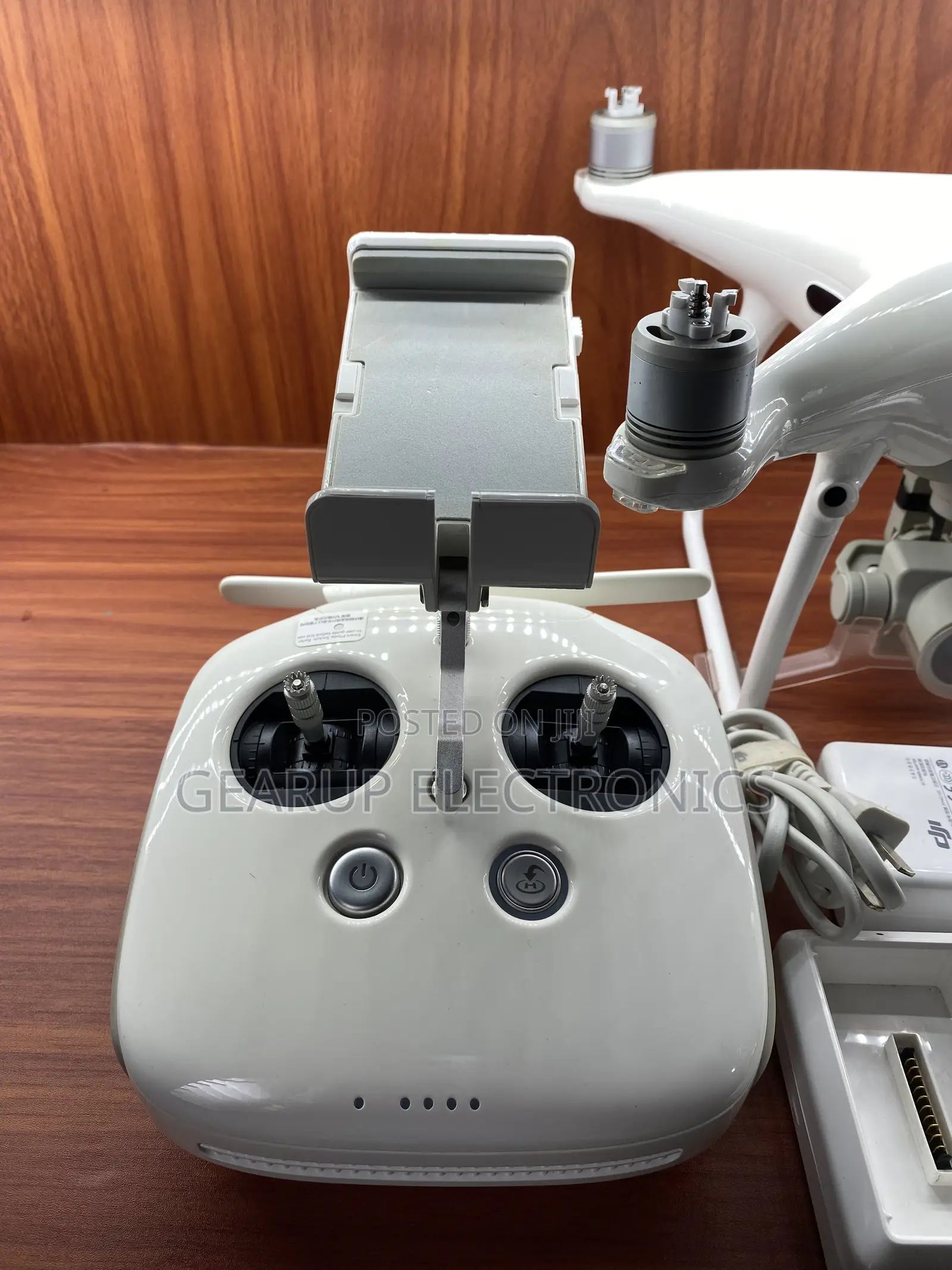 DJI Phantom 4 Pro V2.0 Fly More Combo With 4 Batteries
