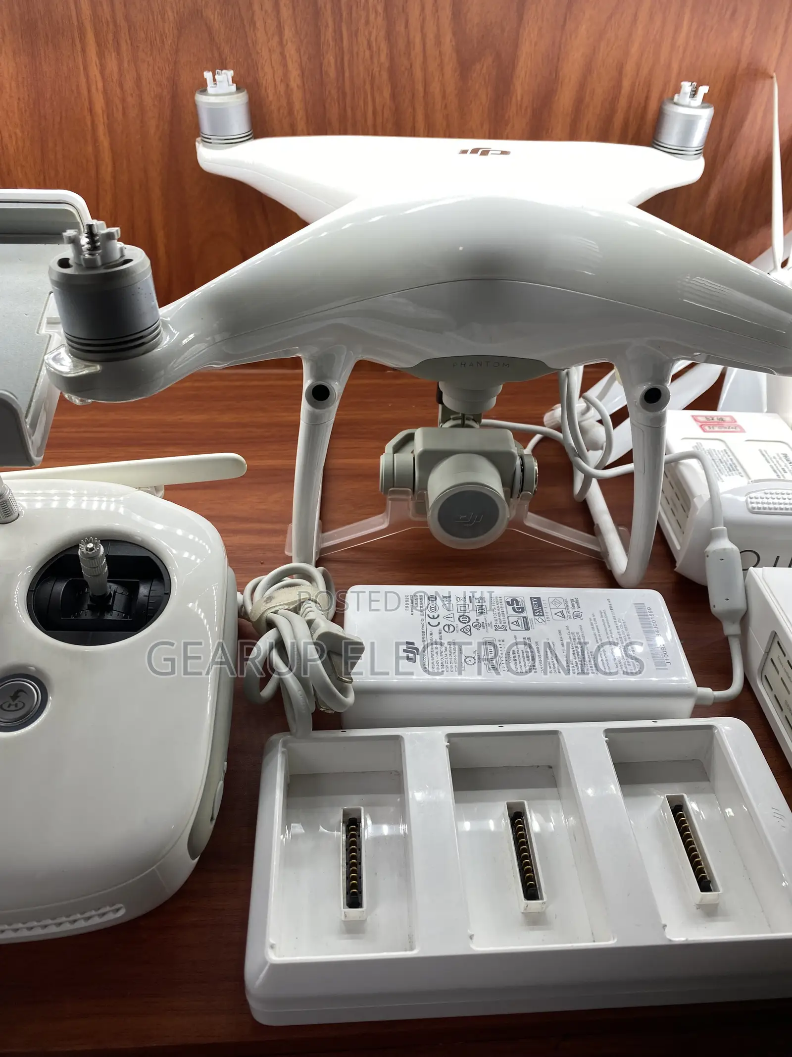 DJI Phantom 4 Pro V2.0 Fly More Combo With 4 Batteries