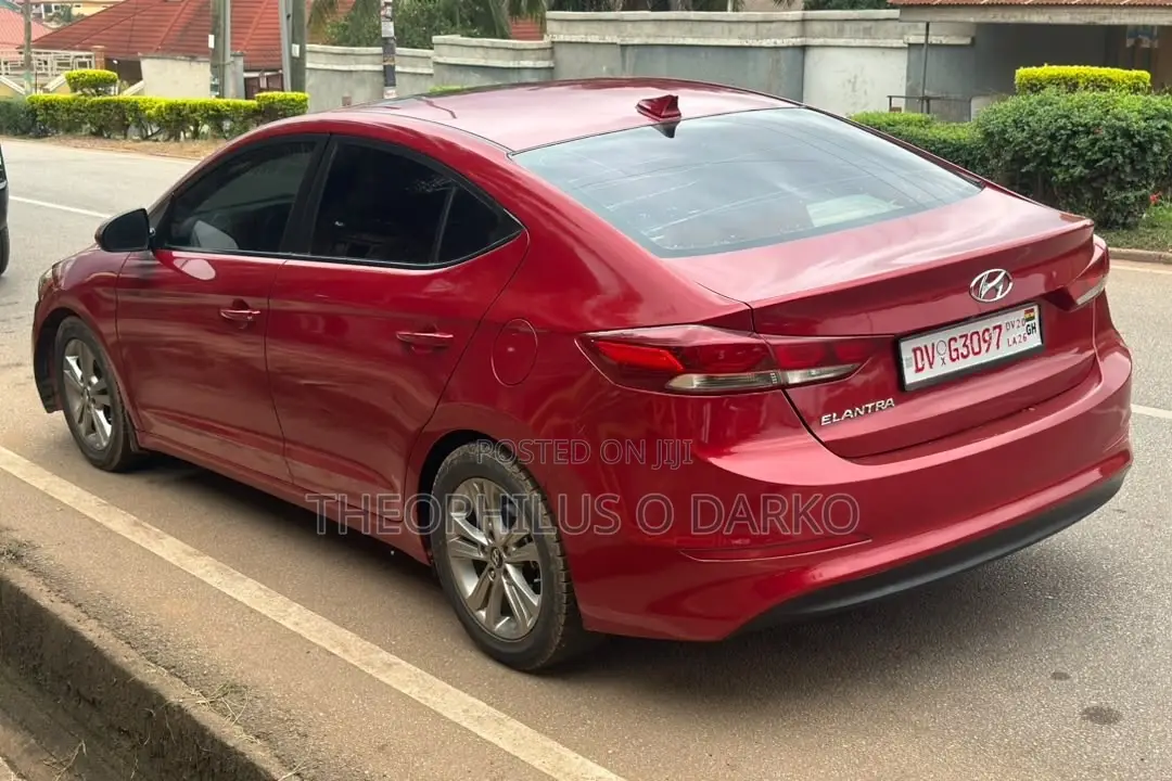 Hyundai Elantra SE 2018 Red
