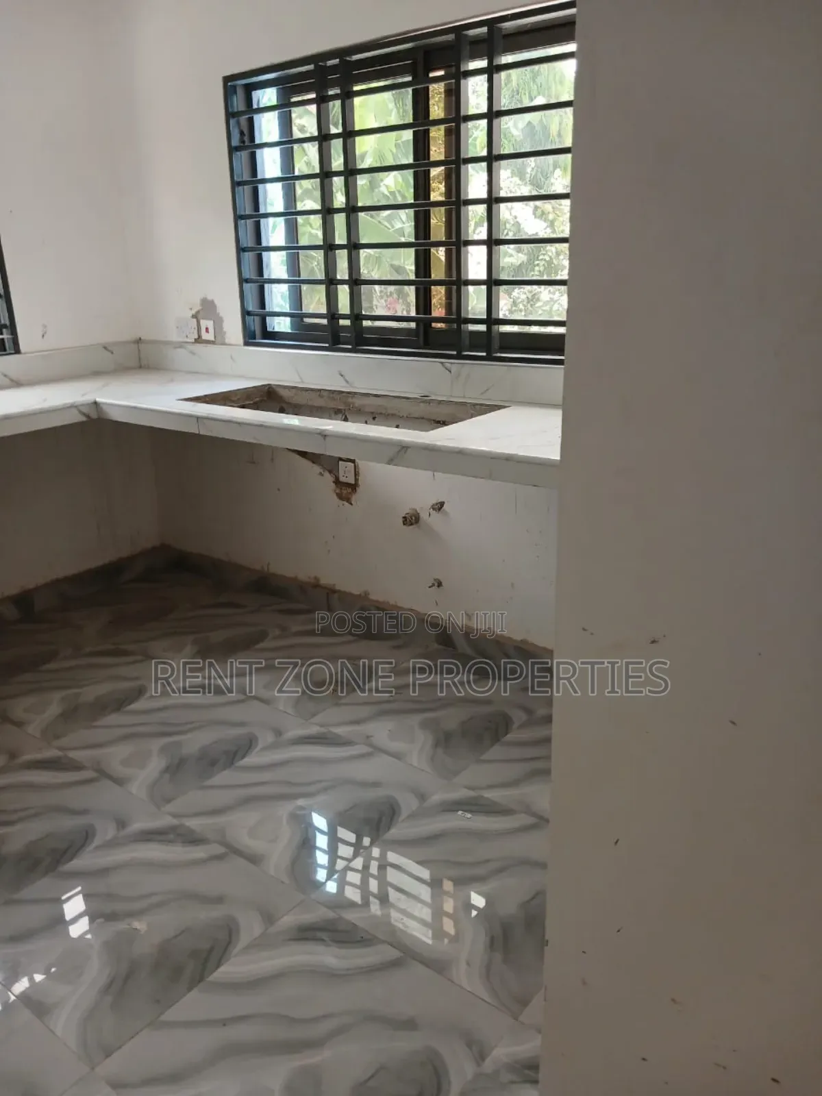 3bdrm Apartment in Ofankor for rent