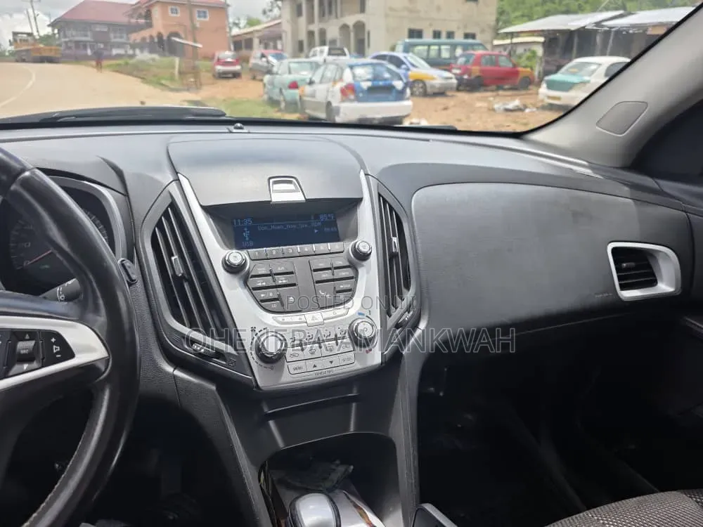 Chevrolet Equinox 2011 Red