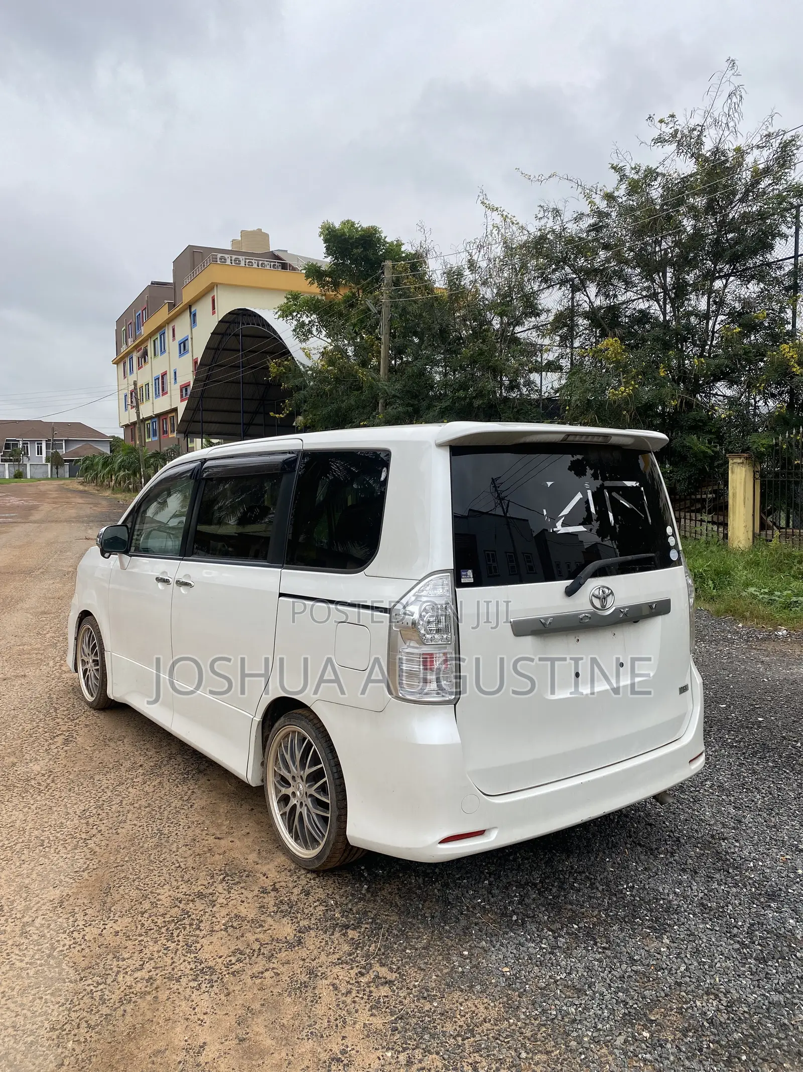 Toyota Voxy 2013 Black