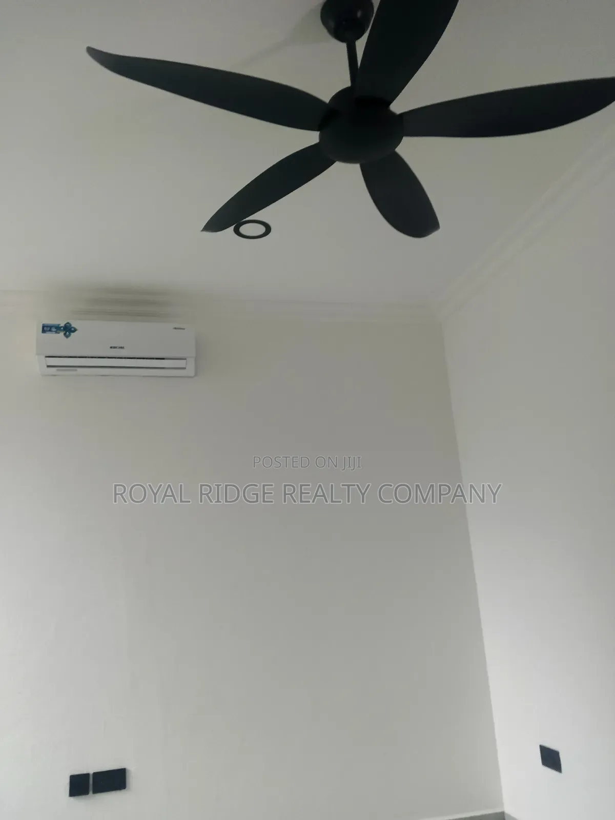 2bdrm Apartment in Manet Close To East, Accra Metropolitan for rent