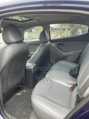 Hyundai Elantra Limited Sedan FWD (1.8L 4cyl 6A) 2013 Blue