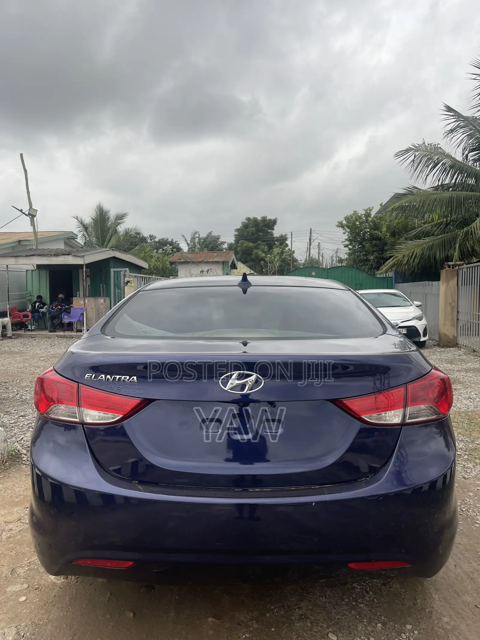 Hyundai Elantra Limited Sedan FWD (1.8L 4cyl 6A) 2013 Blue
