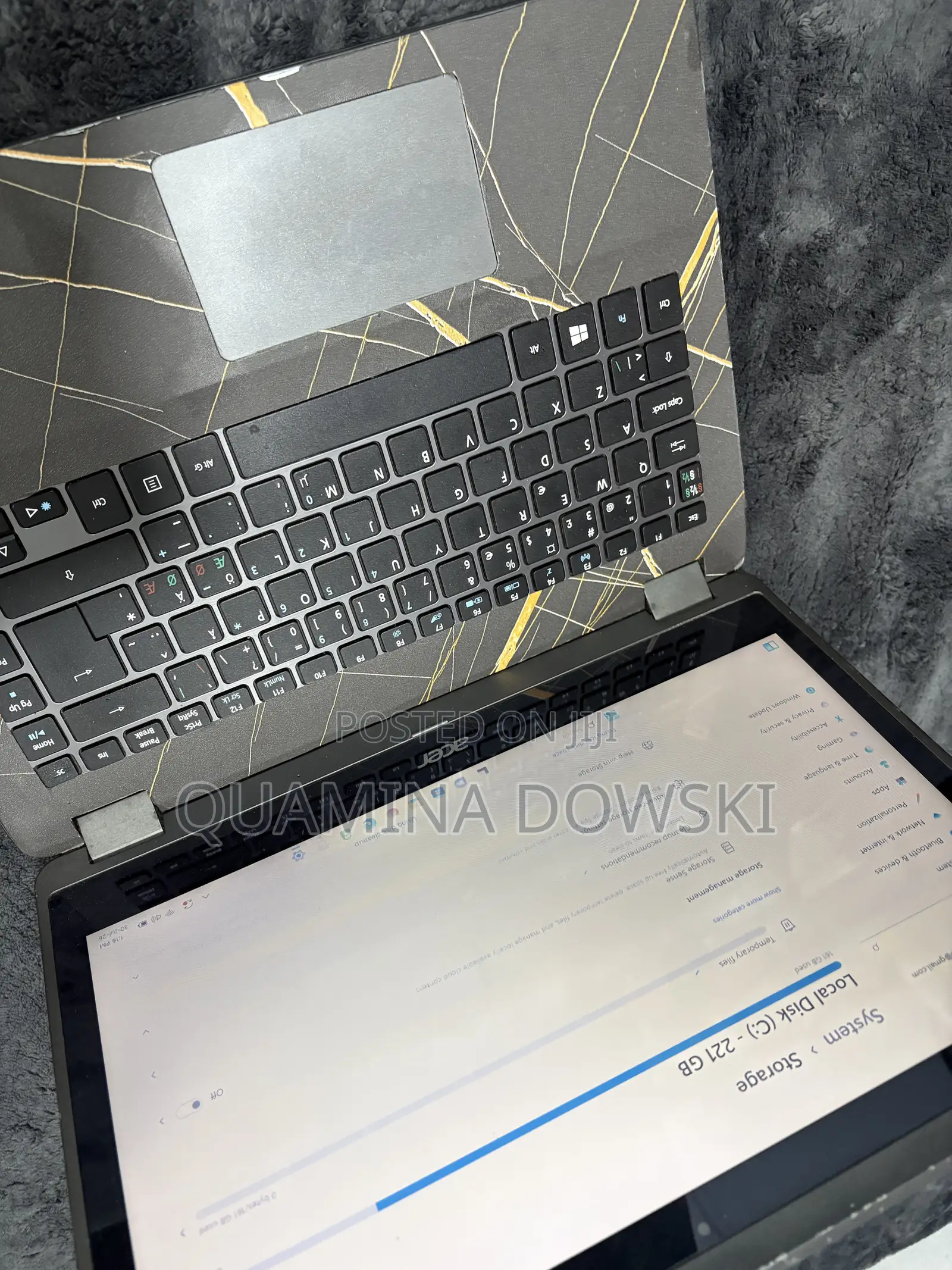 Laptop Acer Aspire R3-431T 8GB Intel Pentium HDD+SSD 250GB