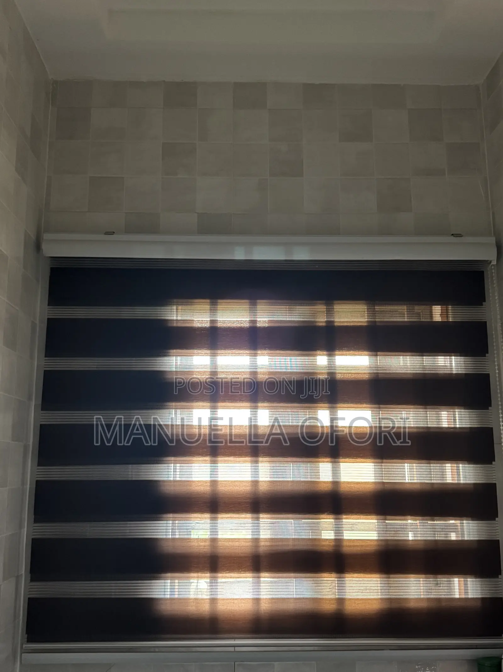 Blinds / Shades