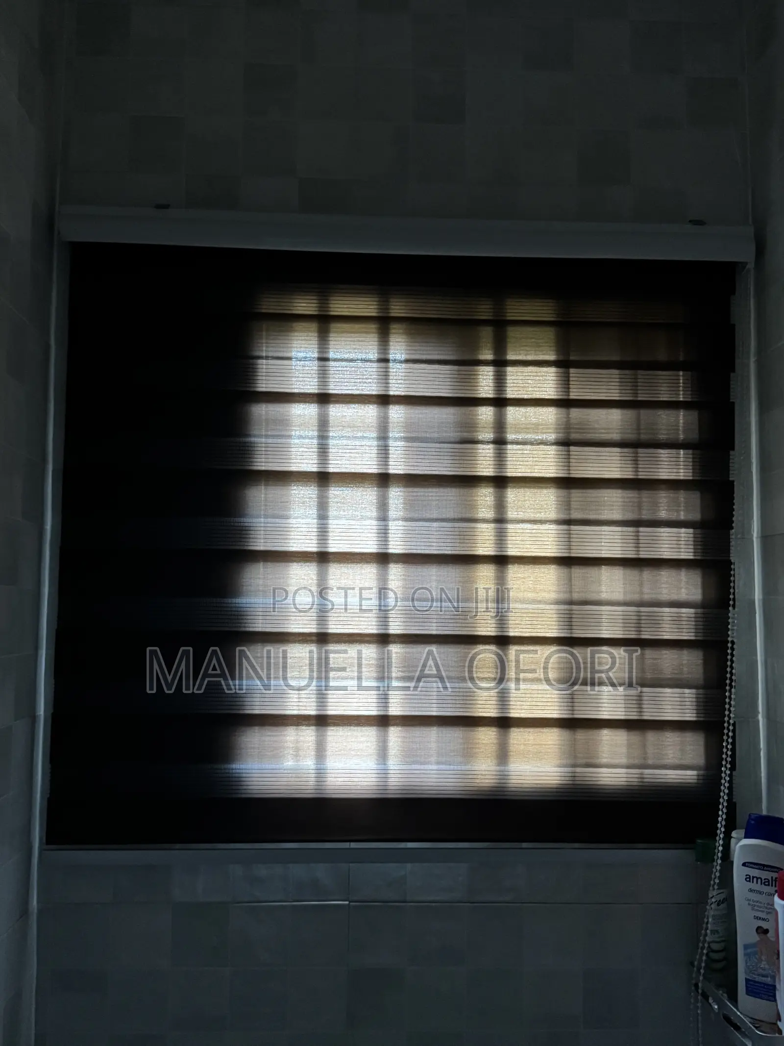 Blinds / Shades