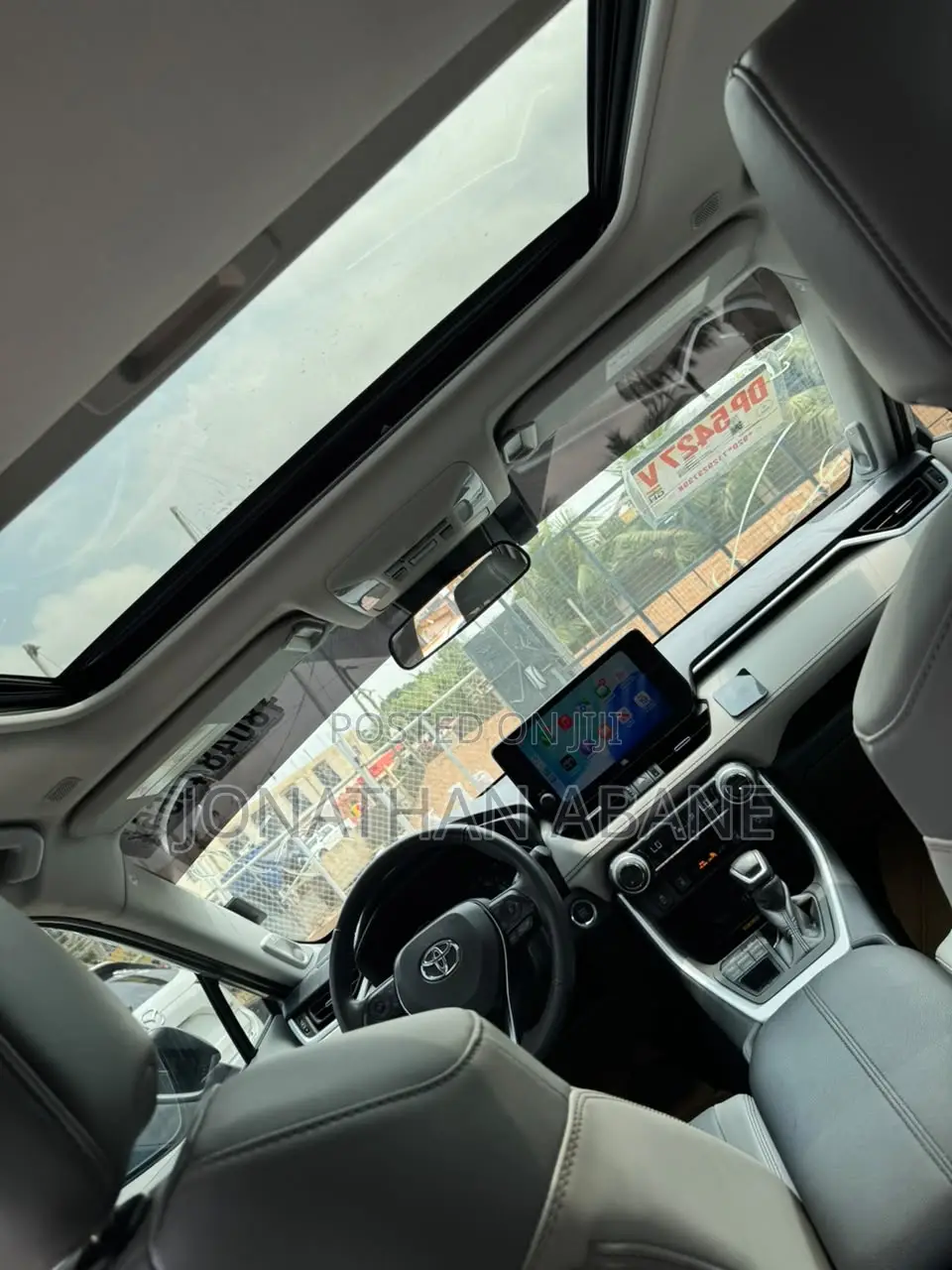 Toyota RAV4 2023