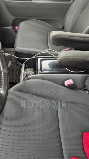 Toyota Voxy 2012 Gray