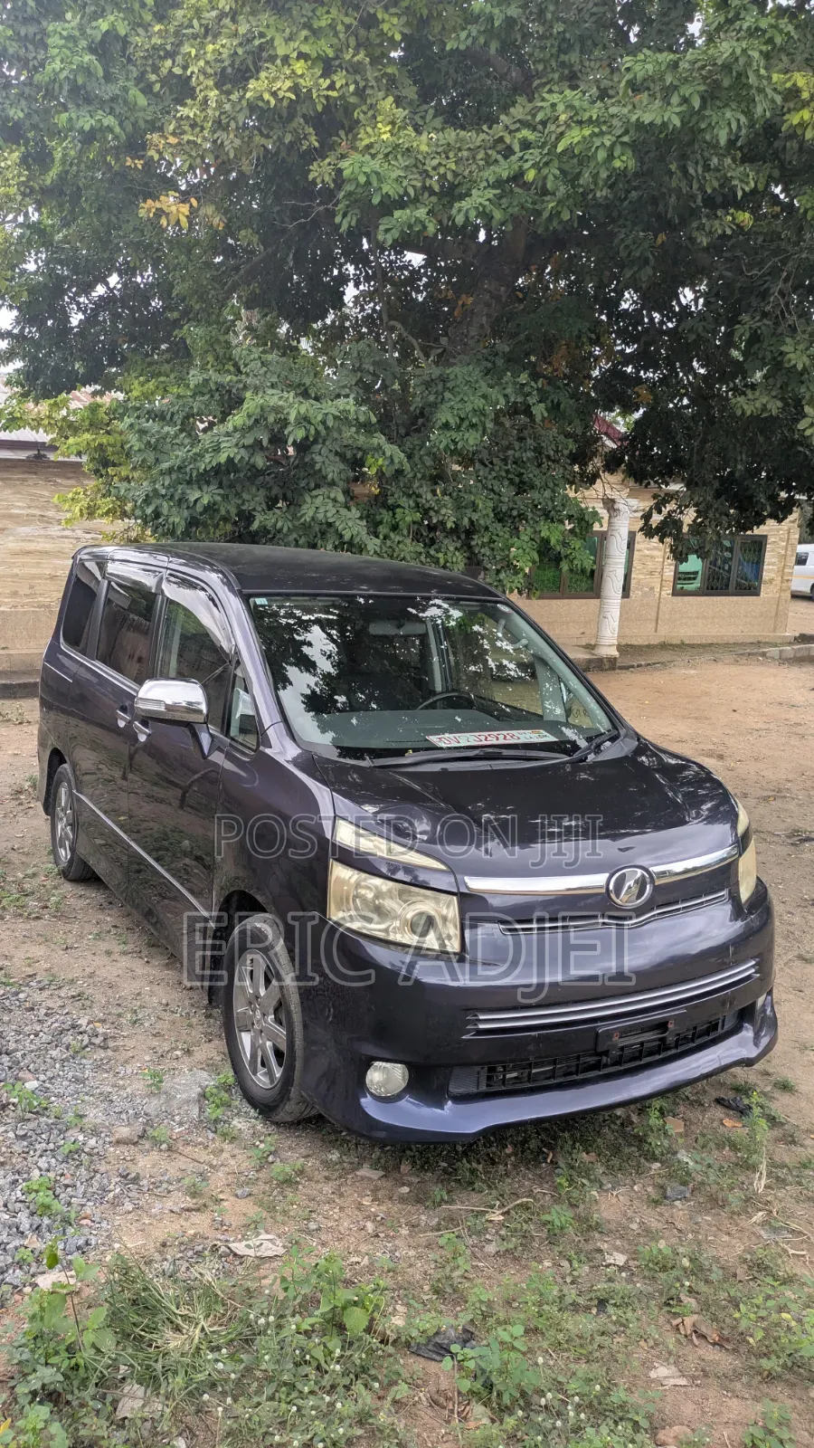 Toyota Voxy 2012 Gray