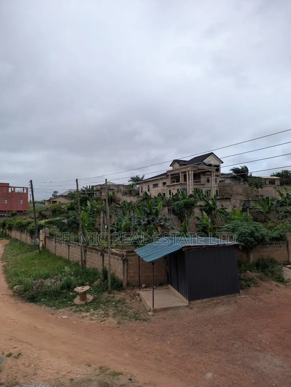 1 Half Plots With a Structure on It at Ayawaso for Sale